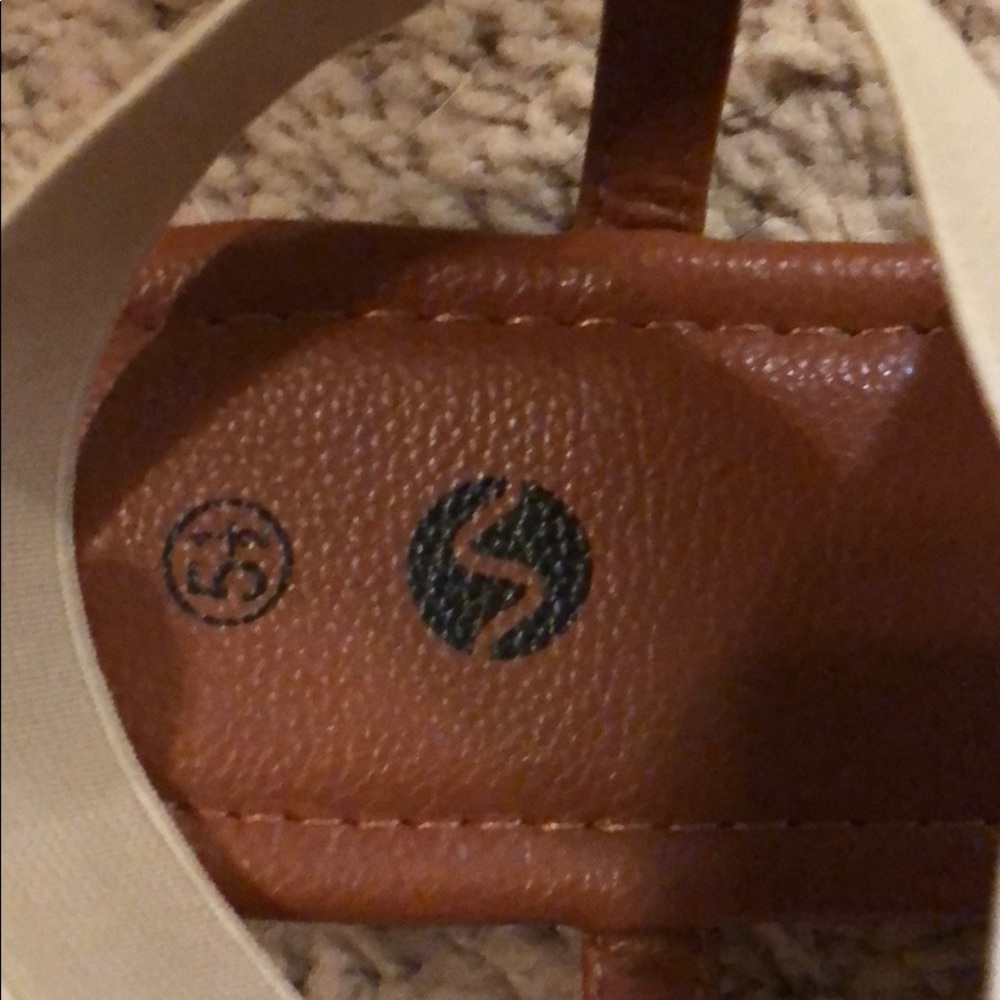 Sandals - Picture 2 of 3